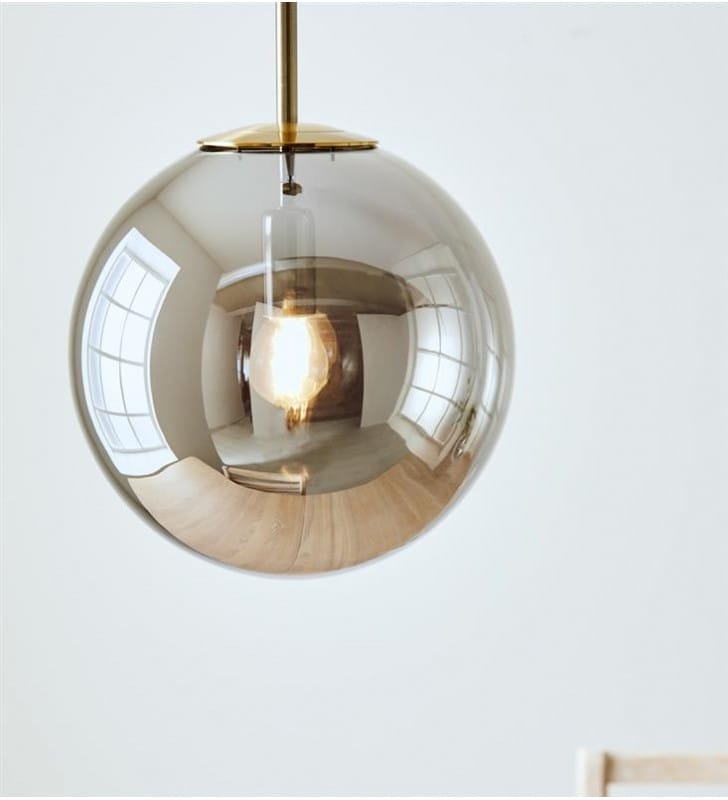 Pojedyncza szklana lampa wisząca Dione mosiądz antyczny przyciemniane dymione szkło kula ball 25cm do salonu sypialni jadalni