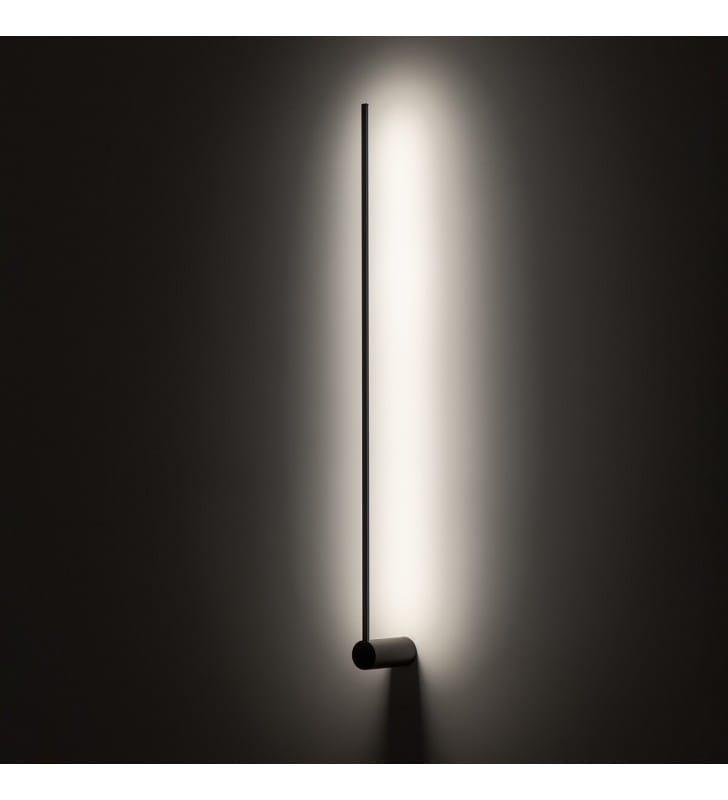 Długa wąska lampa ścienna Arm LED 4000K 105cm z wąskim kloszem do salonu