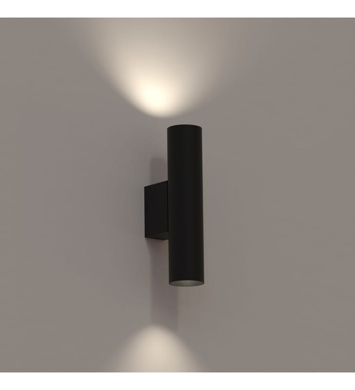 Czarna dwukierunkowa lampa ścienna Fourty nowoczesna minimalistyczna