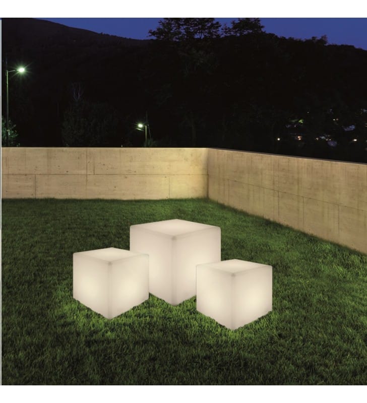 Lampa ogrodowa Cumulus Cube 40cm świecąca kostka kabel IP44 dekoracja ogrodu